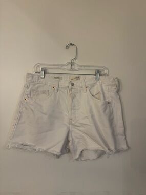 Universal Thread White Frayed Hem Denim Shorts